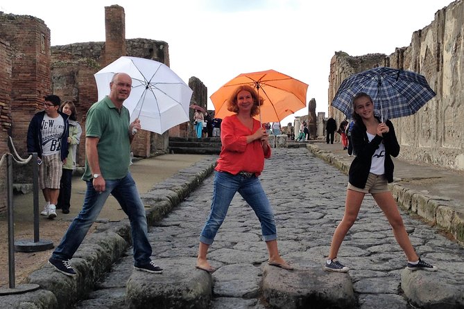Pompei Skip The Line 2-Hours Guided Tour in English or Italian - Inside Pompeii Archaeological Park: what the guided highlight time is for