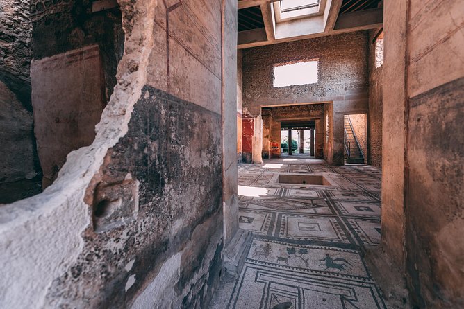 Pompeii 2-hour Private Tour with an Archaeologist-Ticket included - Meeting at Porta Marina Superiore, Finding Your Guide, Starting Confident