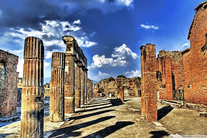 Pompeii: 2H Family friendly Tour with an Archeologist Guide - Meeting point and timing: making 2 hours actually work