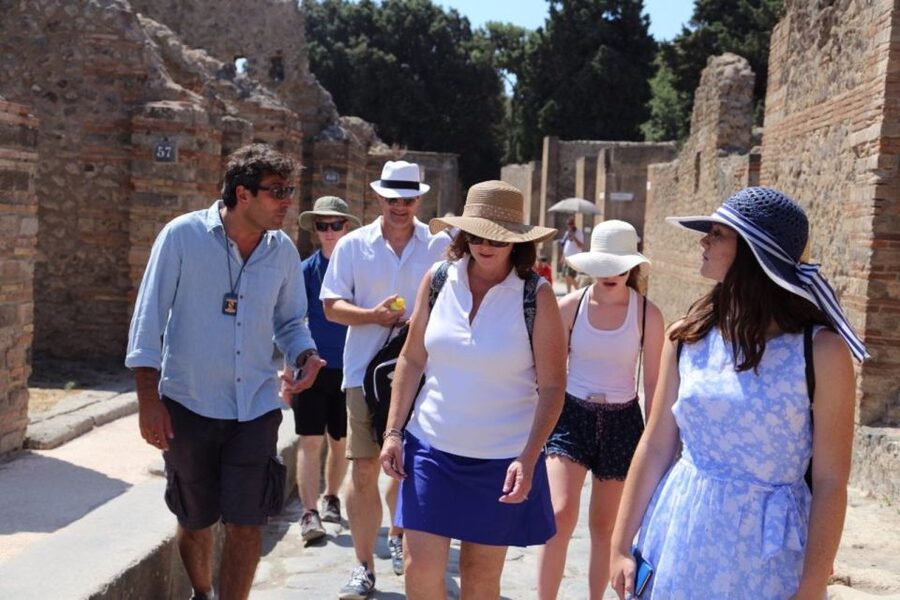 Pompeii 3-Hour Walking Tour - Temple of Apollo and the Sacred Side of Pompeii