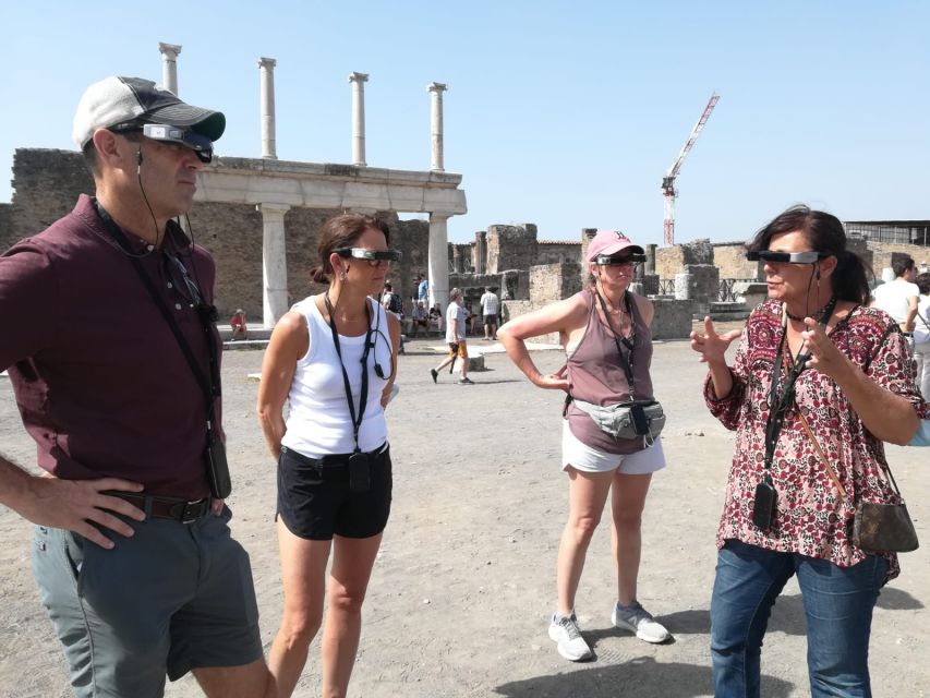 Pompeii: 3D Walking Tour with Entry Ticket - Can you wear AR glasses if you already need eyeglasses?