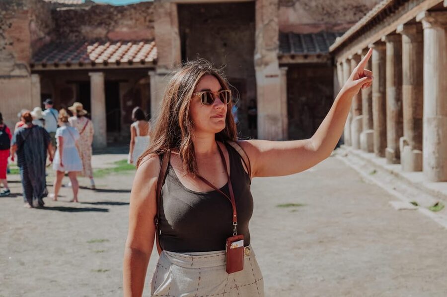 Pompeii 3hours Villa of Mysteries tour with an Archaeologist - Large Theatre: How Entertainment Fit a Roman City