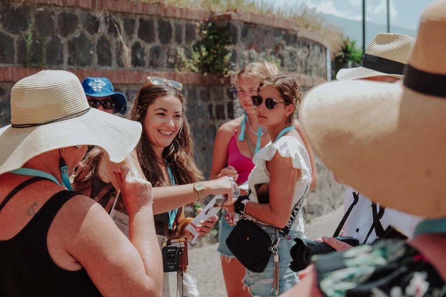 Pompeii 3hours Villa of Mysteries tour with an Archaeologist - Meeting at Porta Marina Superiore, Then Getting Oriented Fast
