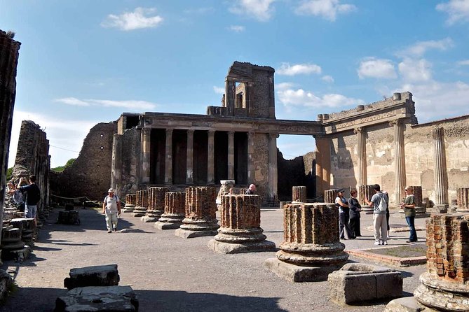 Pompeii and Herculaneum Ruins Private Tour - Pompeii Archaeological Park: make your 2 hours count