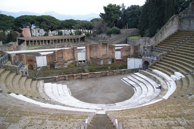 Pompeii and Vesuvius Small Group Tour From Naples with Pizza - Contrada Osservatorio to Kona: the clock moves while you drive and breathe
