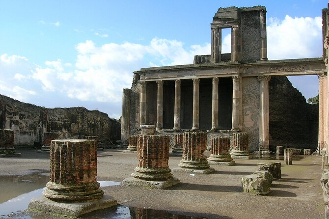 Pompeii Archaeological Area Entrance Ticket - Route Plan 3: Piazza Anfiteatro and the Amphitheater Area (Best for a Manageable Finish)