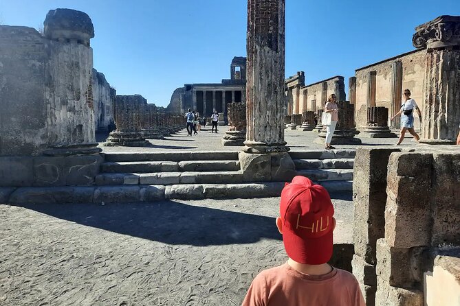 Pompeii: Exclusive Private Walking Tour with an Archaeologist - Tickets and pacing, the two things that can trip you up