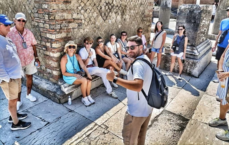 Pompeii: Exclusive Tour with Archaeologist and Entry Tickets - Key things to know before you go