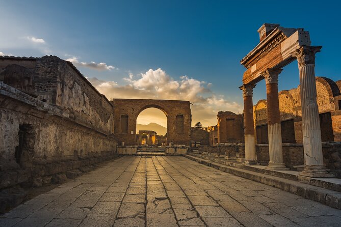 Pompeii guided group tour plus entry ticket - Key reasons this Pompeii tour gets booked