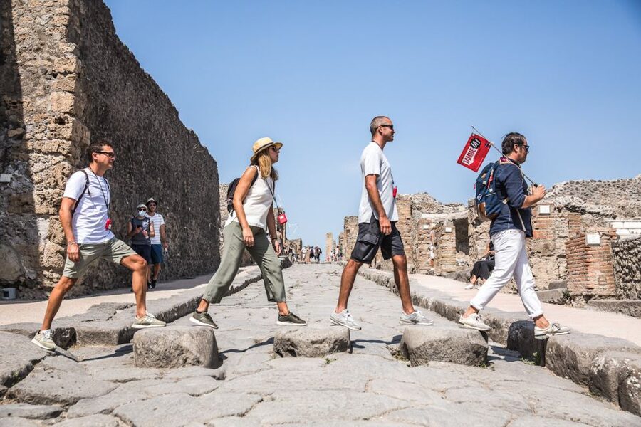 Pompeii: Guided Tour and Skip-the-Line Ticket - Via dell’Abbondanza and the Theater District in One Walk