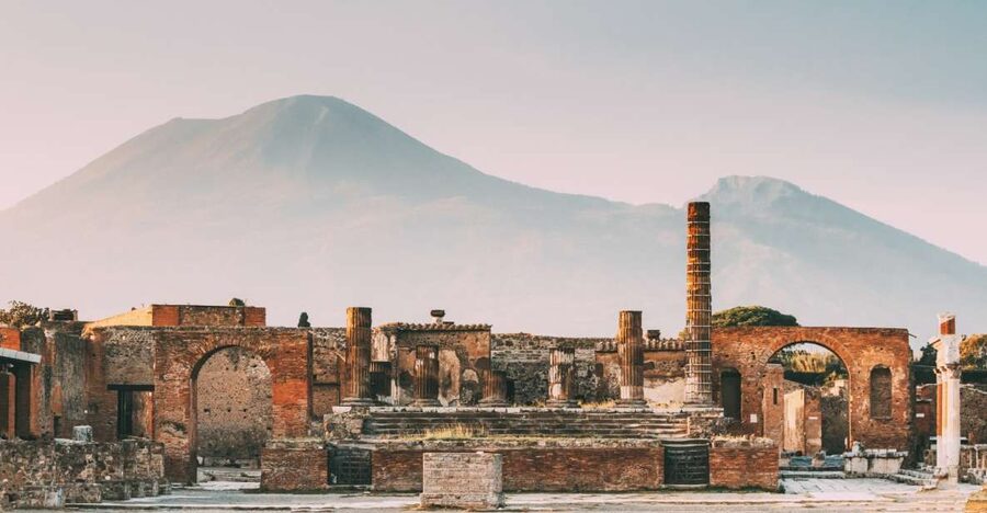 Pompeii Guided Tour with Archeologist - Skip the ticket line, and why that matters in Pompeii