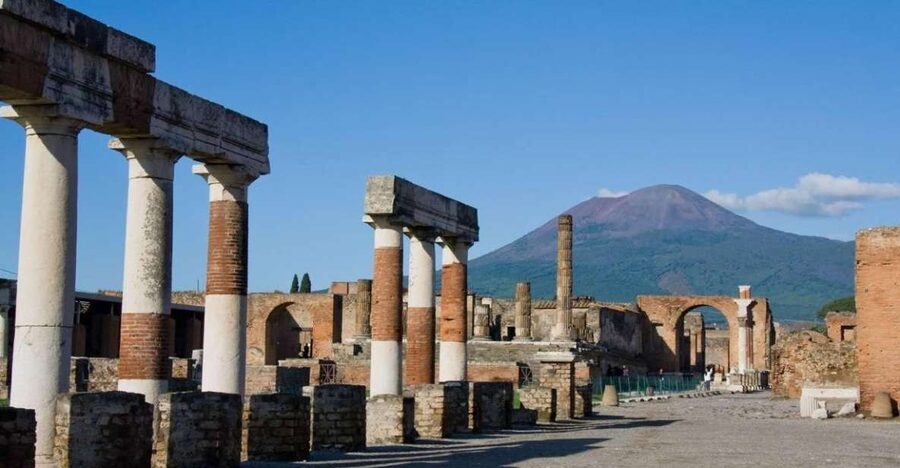 Pompeii Guided Walking Tour – Skip-the-Line Priority Access - Porta Marina to the Forum, Roman Streets in Order