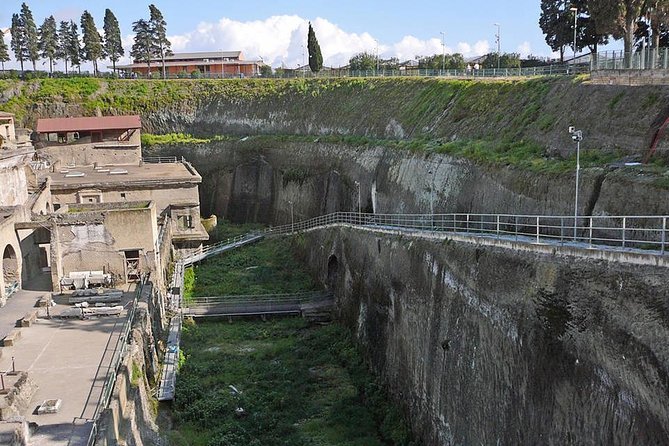 Pompeii, Herculaneum and Vesuvius Private Guided Tour - Pompeii Archaeological Park, with guided context you can actually use