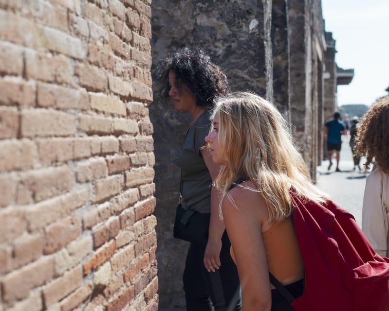 Pompeii & Herculaneum: Skip-the-line & Digital Guide App - Ticket pickup at Pompeii’s FS station office, and how the day starts