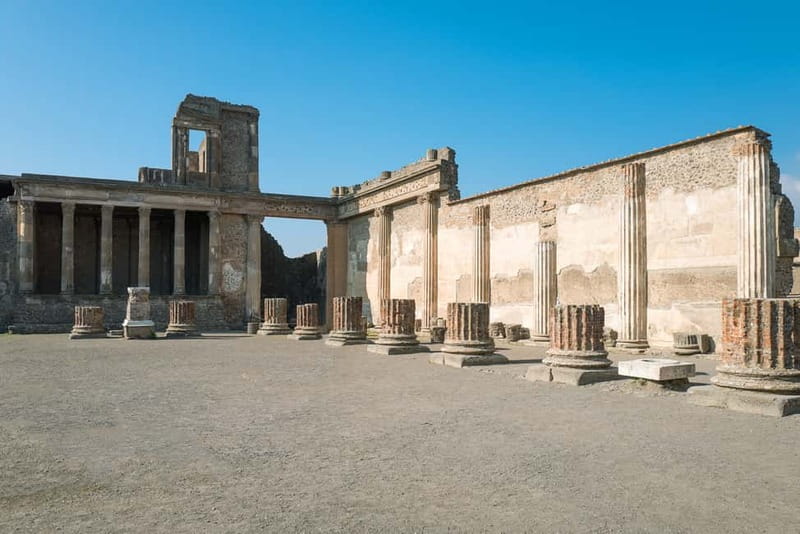 Pompeii & Herculaneum Tour with an archeologist - Two Ruins in Five Hours: how the route really feels