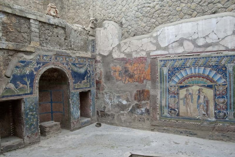 Pompeii & Herculaneum Tour with an archeologist - Mosaics, charred furniture, and the shock of details