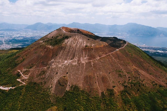 Pompeii & Mount Vesuvius Private Tour with Guide - Pickup and the ride to the ruins