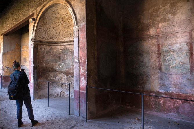 Pompeii & Mt.Vesuvius Day Tour from Naples with Pizza Lunch - Mount Vesuvius: The Moderate Hike With Big Views