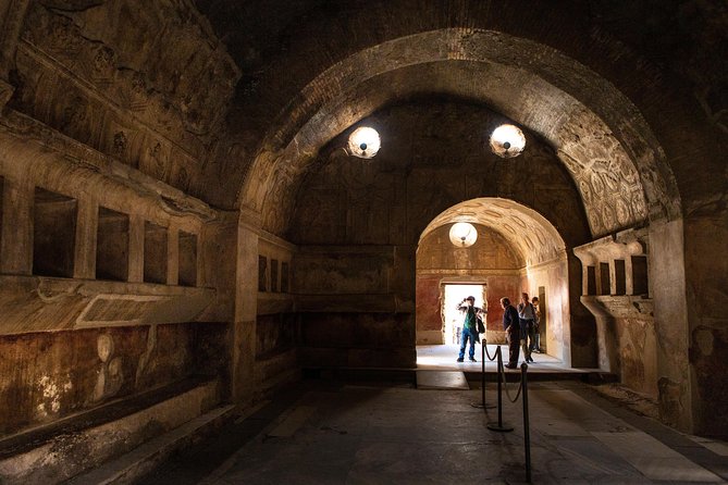 Pompeii & Mt.Vesuvius Day Tour from Naples with Pizza Lunch - Getting Back Down and Back to Naples