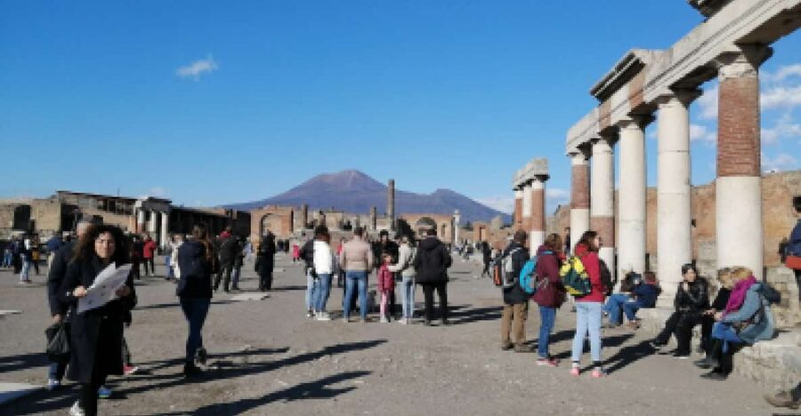 Pompeii: Private Guided Tour with an archeologist - Houses, temples, frescoes, and mosaics that feel legible