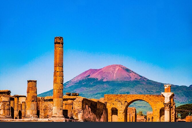 Pompeii private tour - Entering Pompeii with a short window: how to get the most from temples, baths, and villas
