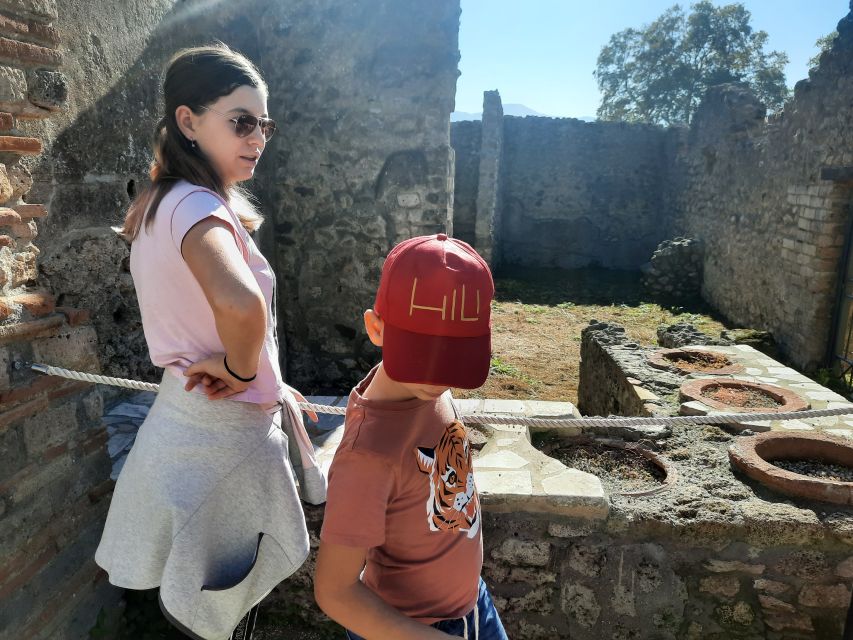 Pompeii Private Tour for Kids and Their Families - Booking for English-speaking families: what you can expect