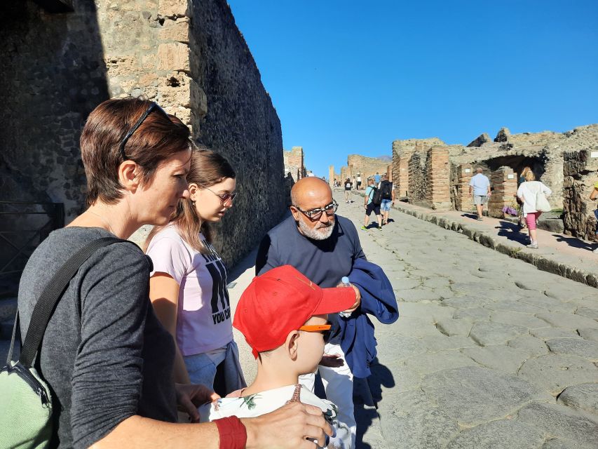 Pompeii Private Tour for Kids and Their Families - Meeting at Coffee Shop Vittoria, then back again