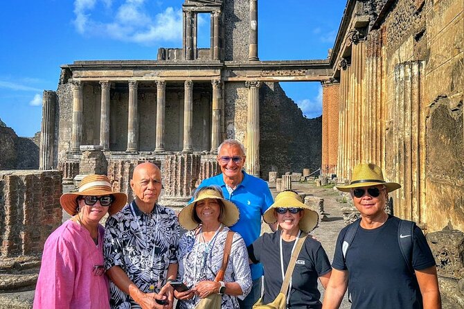 Pompeii private tour from Naples. The best choice for cruisers - Via dell’Abbondanza, Casa dei Vettii, and the Pompeii bakery