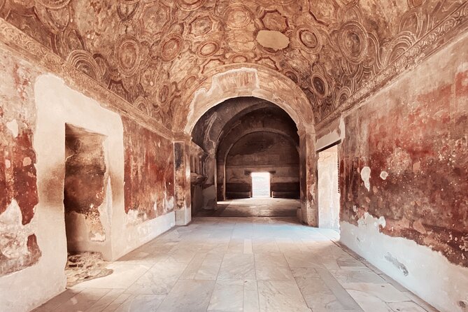 Pompeii Private Tour with an Archaeologist and Skip The Line - 3 hours - Temples, gladiators, and the Lupanar: the social edges of Pompeii