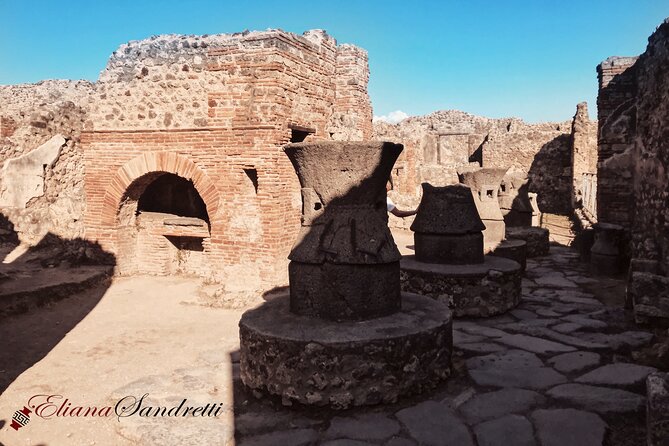Pompeii Private Tour with an Archaeologist and Skip The Line - Stop-by-stop: what each Pompeii area teaches you