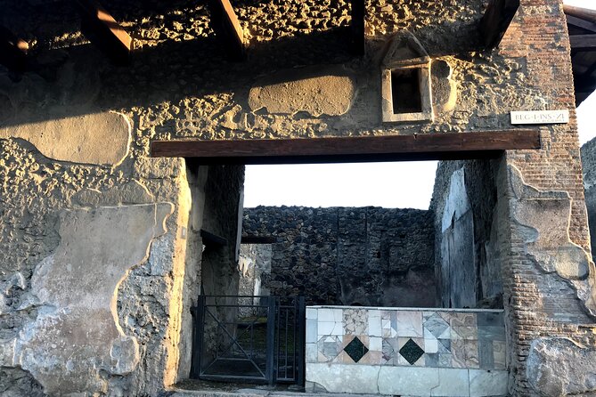 Pompeii Private Tour with expert local guide - Where you start: Porta Marina, a calm entry, and the first decisions