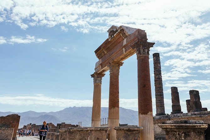 Pompeii PRIVATE TOUR With Locals: Ticket & Guide Included - Where You’ll Meet and How the Logistics Work