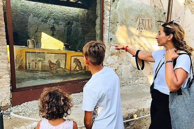 Pompeii Private Walking Tour with Expert and Authorized Guide - Key things that make this Pompeii tour worth your time