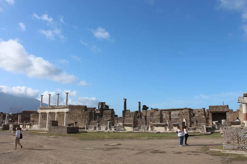 Pompeii: Skip-the-Line Guided Archaeological Discovery Tour - Forum Baths: where the city cleaned up and talked politics