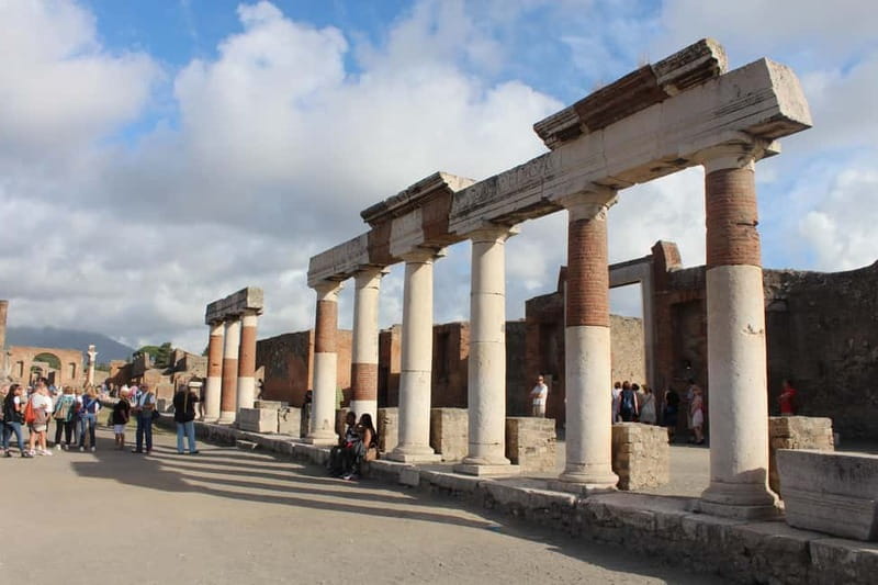 Pompeii: Skip-the-Line Guided Archaeological Discovery Tour - Lupanare: Pompeii’s frank street-level side
