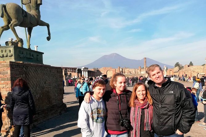 Pompeii Skip-the-Line Tour for Kids & Families with Archaelogist - The family archaeologist style: how the guide keeps everyone engaged