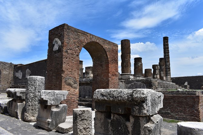 Pompeii Skip-the-line Tour with Archaeologist Guide - Pacing, group size, and how the guide keeps it fun