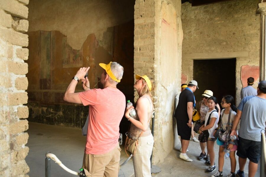 Pompeii Skip-the-Line Tour with Expert Archeological Guide - Temples and Photo Stops: Jupiter and Apollo