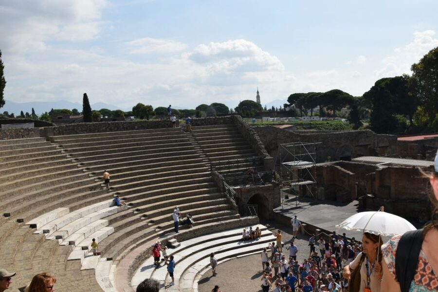 Pompeii Skip-the-Line Tour with Expert Archeological Guide - Meeting at Fortuna Village and Finding Your Guide