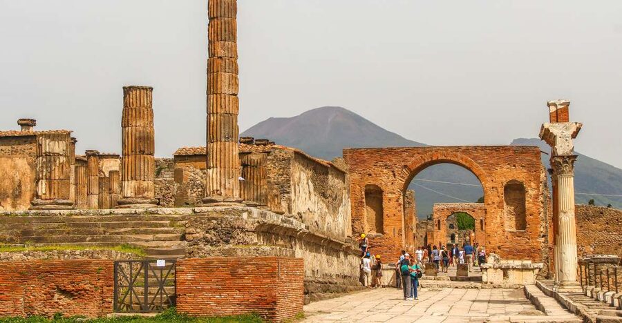 Pompeii: Small Group Guided Tour and Skip-the-Line Ticket - Key highlights worth prioritizing