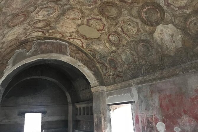 Pompeii Small Group Guided Tour with Skip-the-line Admission - Via dell’Abbondanza and the Forum, Streets and Squares