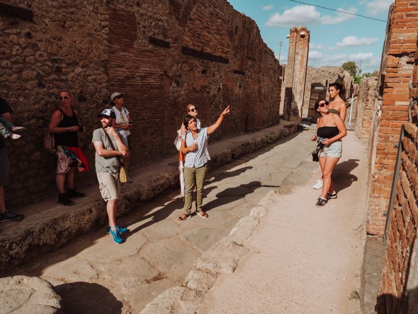 Pompeii: Small-Group Tour of Pompeii and Herculaneum - Practical Tips for a 5.5-Hour Day Around Vesuvius