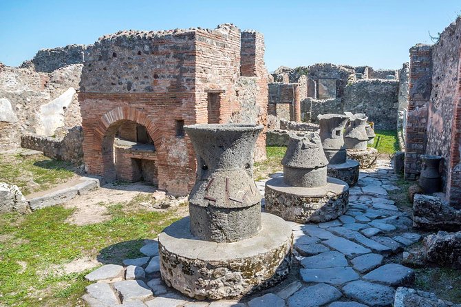 Pompeii Small Group Tour - Tickets Included - Your guide is the difference-maker, from humor to practical orientation