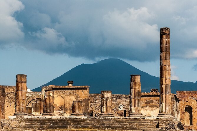 Pompeii Small Group Tour - Tickets Included - Your 2-hour guided walk: theatres, temples, and the big public spaces