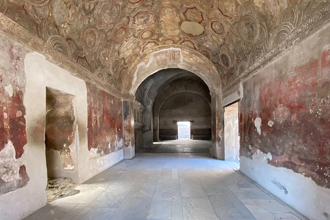Pompeii Small Group with an Archaeologist and Skip The Line - Gladiator Barracks, Theatres Quadrangle, and the Lupanar Contrast