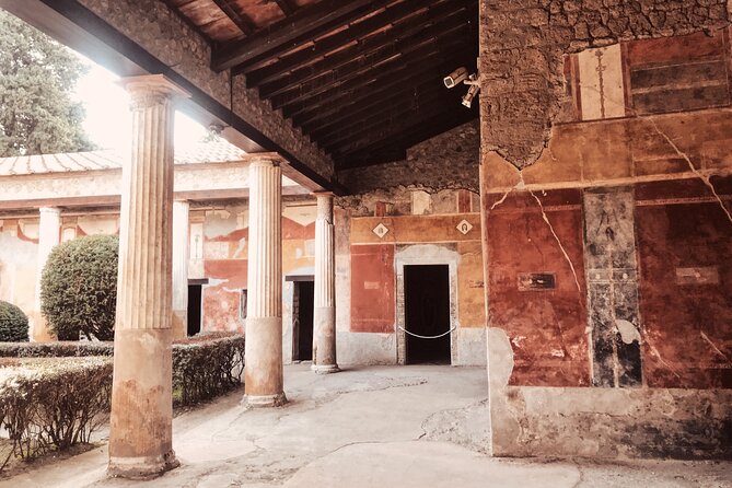 Pompeii Small Group with an Archaeologist and Skip The Line - Price and Group Size: Is $217.69 Worth It?