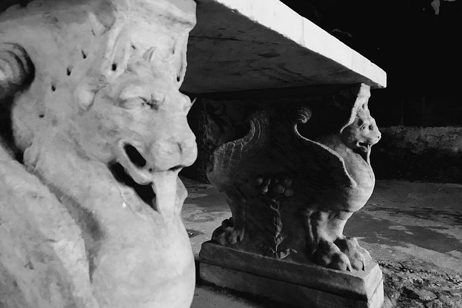 Pompeii Tour & Admission included in a Small Group - Temples in short stops: Venus, Apollo, and Jupiter over Vesuvius