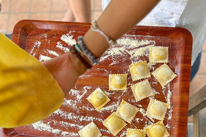 Pompeii Tour and Cooking Class with Mamma - Guides and the human touch (names you might meet)