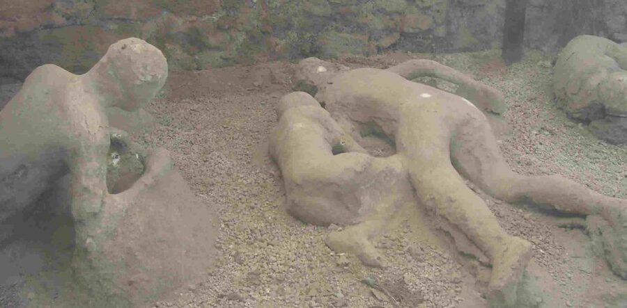 Pompeii: Tour for Children - The walking route: from Pompeii’s ancient layers to 79 A.D.