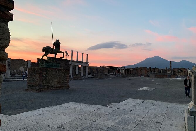 Pompeii tour with LOCAL GUIDE and SKIP THE LINE entrance - Who your guide might be, and why names keep coming up
